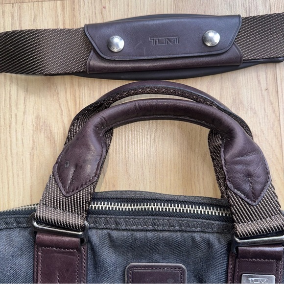 Tumi Black and Brown Men's Bag Yuma slim briefcase satchel - Picture 5 of 15